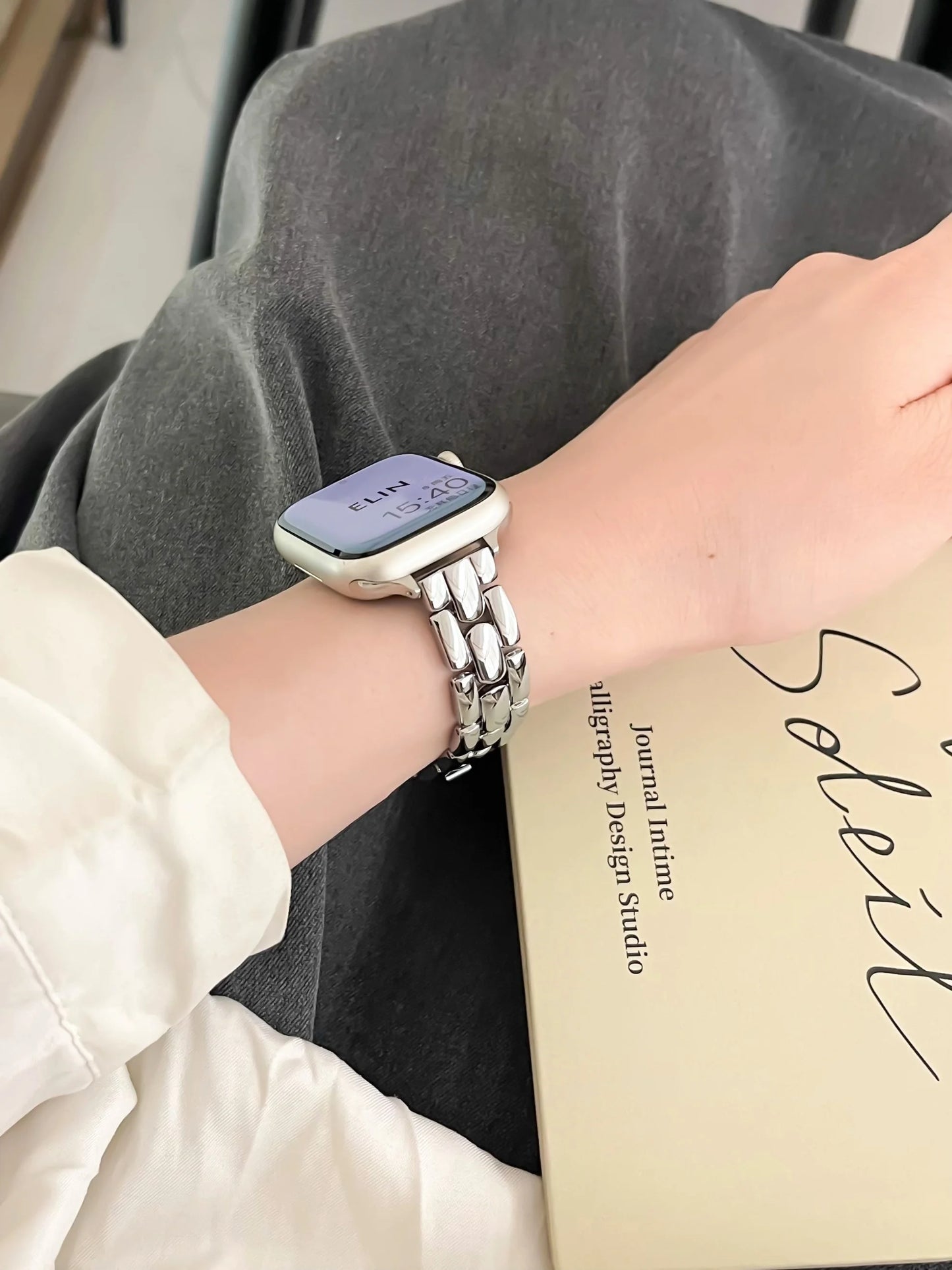 Slim Metal Wrist Bracelet for Apple Watch Band 40mm 38 41 44 45 49 42mm Fashion Rose Gold Strap for iWatch Series 9 8 7 6 5 4 SE